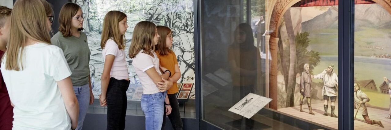 Ein Bild vom Pavillon bei der Hohlen Gasse vom grössten Klassenzimmer von Beat Brechbuehl